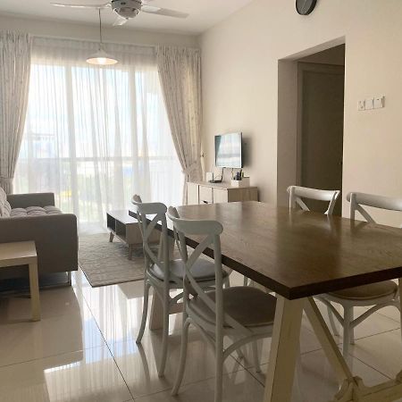 1 Bedroom Ttdi Adina Sek 13 Shah Alam Exterior foto